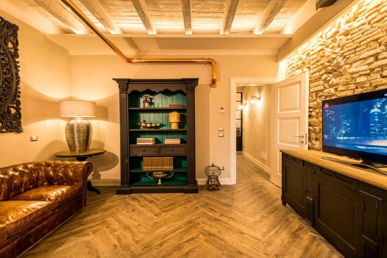 La Vite 2.0 Apartments デセンツァーノ・デル・ガルダ エクステリア 写真